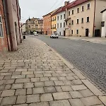 Rodinny - Az Pro 6 Hostu *