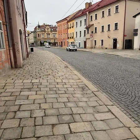 Rodinny - Az Pro 6 Hostu *